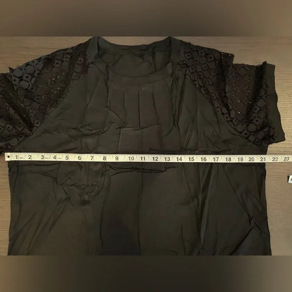 Women’s Black Pleated Shirt with Lace Sleeves XL NIP - Picture 5 of 10